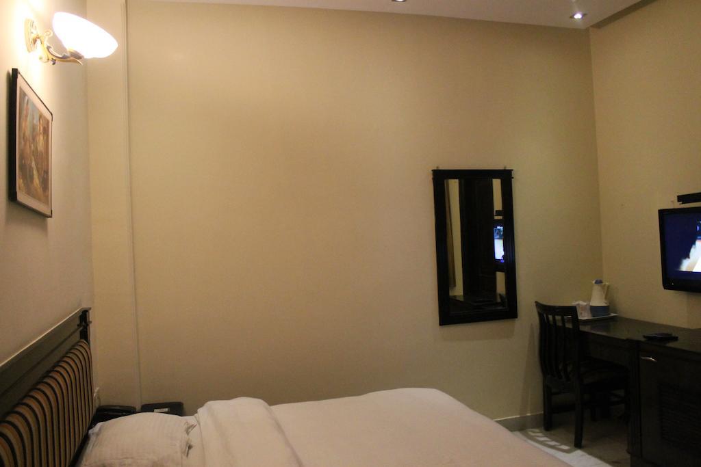 Hotel O Grand Central 德里 外观 照片