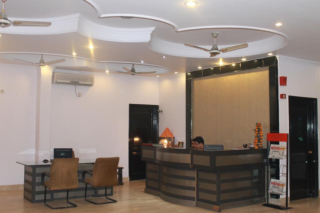 Hotel O Grand Central 德里 外观 照片